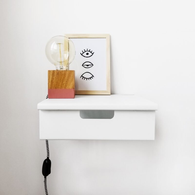mesa de luz flotante mesa de noche estante compacto para cama diseño original minimalista muett.