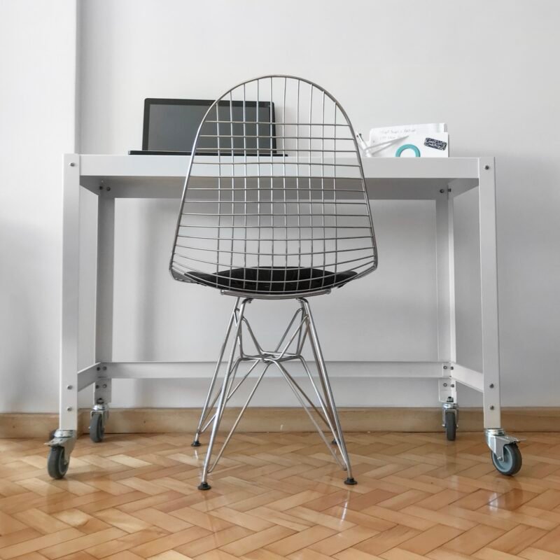 escritorio compacto roller con ruedas diseño mueble metalico original Muett