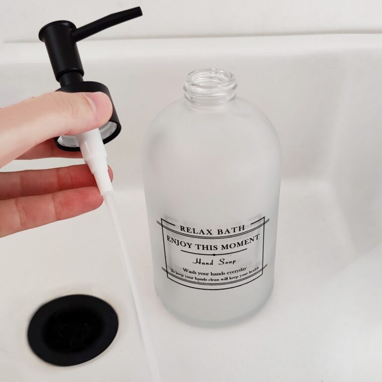 dispenser racionador de jabon liquido accesorio muett diseño vaso