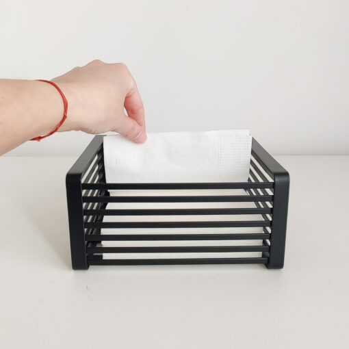 Servilletero moderno de metal negro con diseño de líneas horizontales, porta servilletas minimalista, ideal para mesas de comedor y decoración diseño original Muett