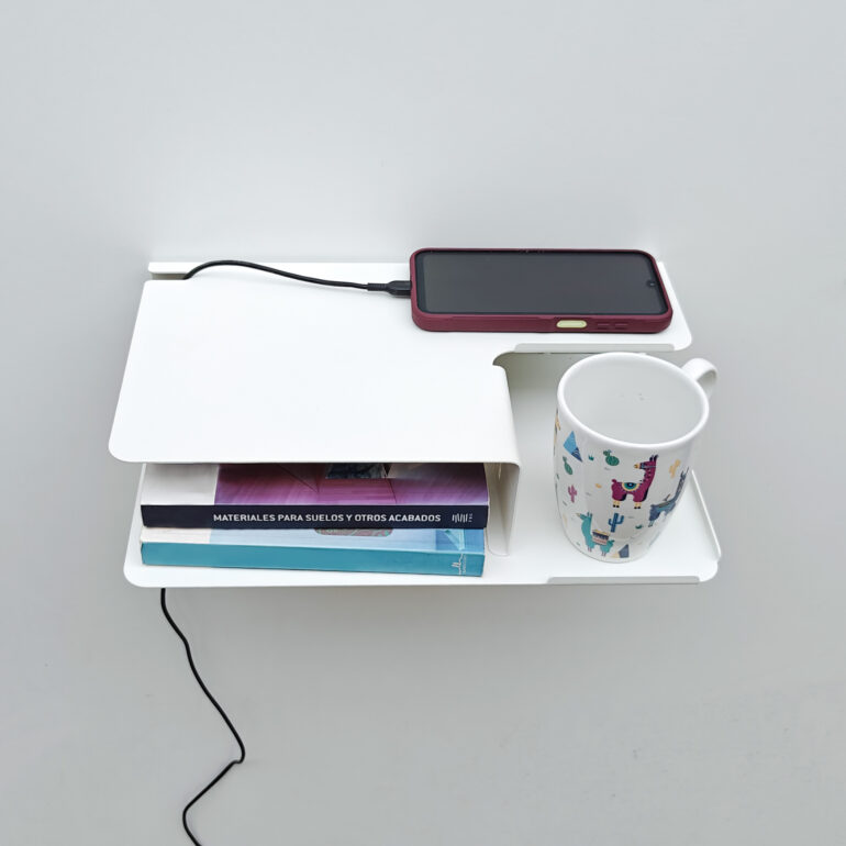 estante diseño original mesa de luz flotante mueble moderno organizador de dormitorio repisa doble para taza libro y celular con pasacables Muett